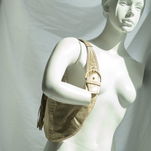 COACH ‘ Soho ‘Hobo with Tassel Gold Leather - Picture 3 of 10